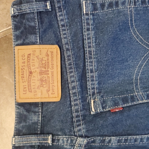 Cropped Levi's red tabs - Picture 3 of 4